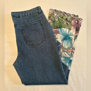 SOFT SURROUNDINGS Floral Embroidered Hem Cropped Blue Jeans Women’s 4